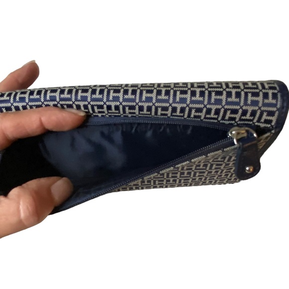 Tommy Hilfiger Purse and Wallet Nave Blue and Gray - Picture 11 of 16